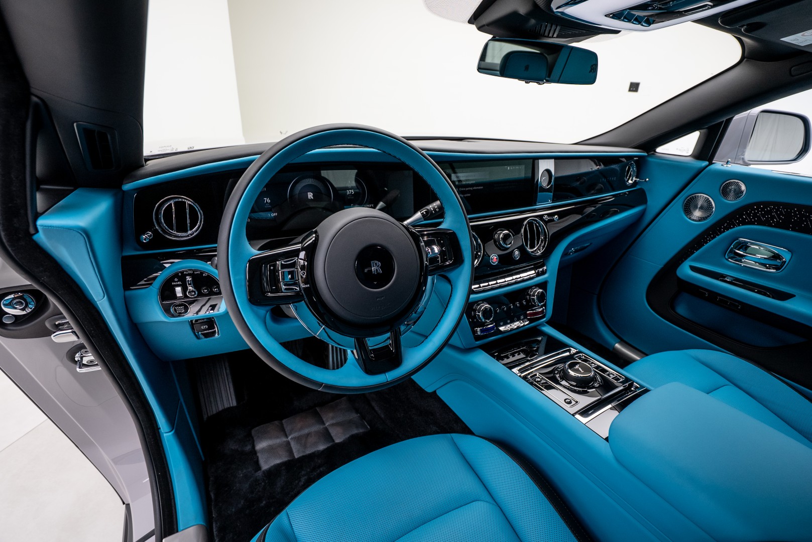 2025 ROLLS ROYCE SPECTRE |BLACK BADGE | FULL OPTION 